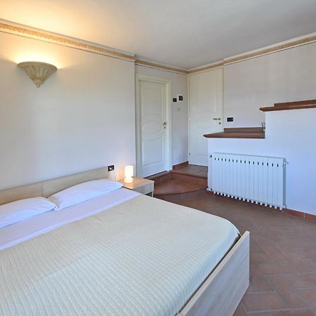 Residenza Villa Maria Roncola Екстериор снимка