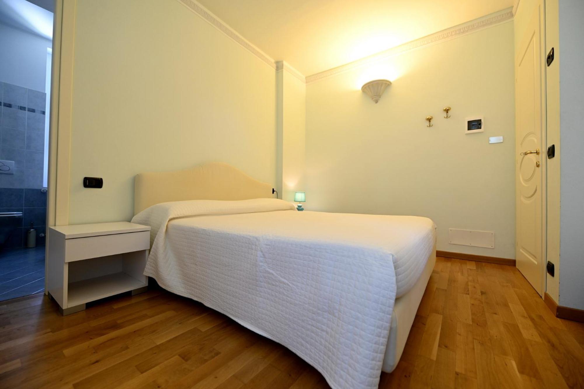 Residenza Villa Maria Roncola Екстериор снимка